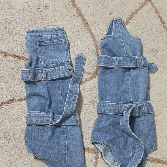 AKIRA Blue Denim Leg Warmer - Picture 2 of 5